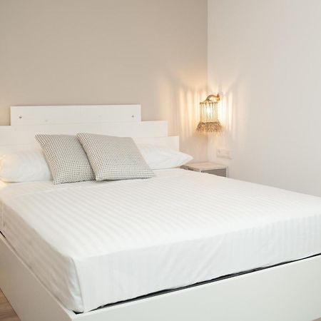 Olvio Suites Kardhamili Bagian luar foto