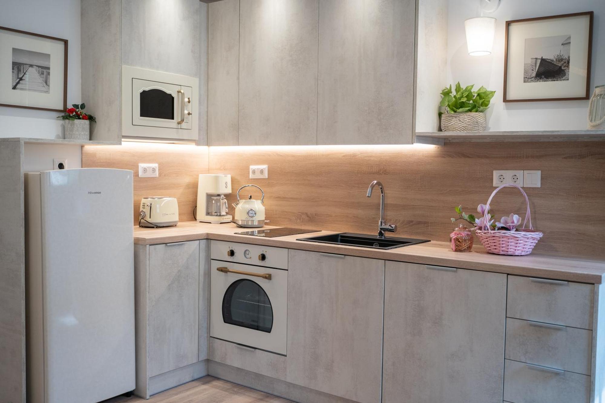Olvio Suites Kardhamili Bagian luar foto