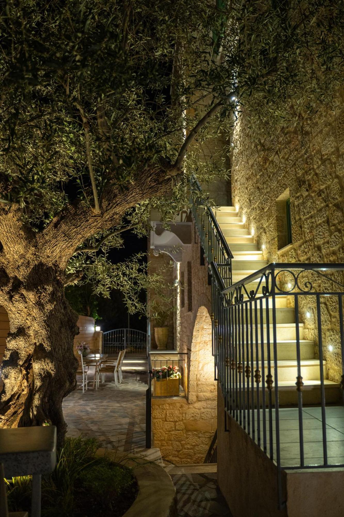 Olvio Suites Kardhamili Bagian luar foto