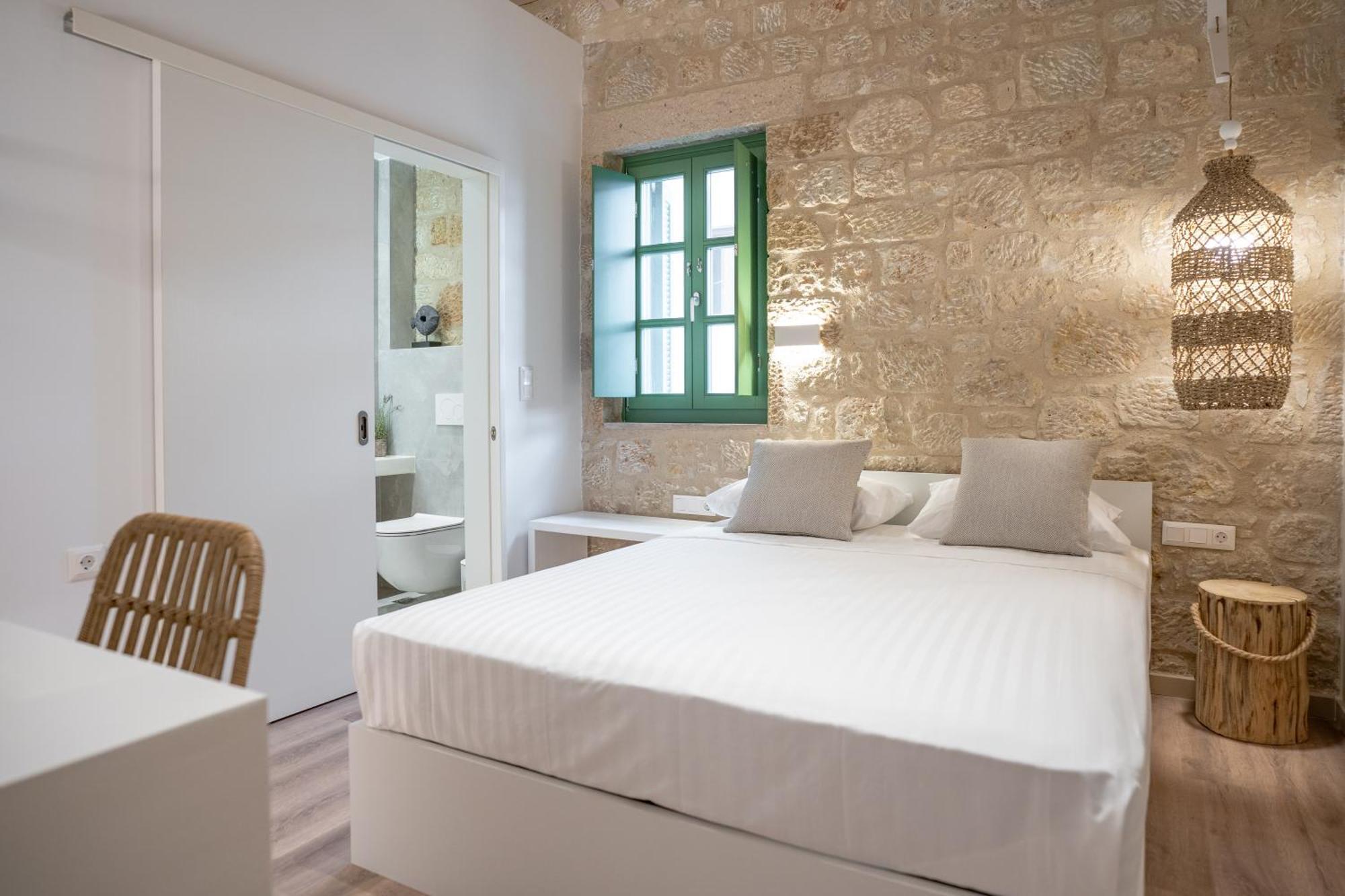 Olvio Suites Kardhamili Bagian luar foto