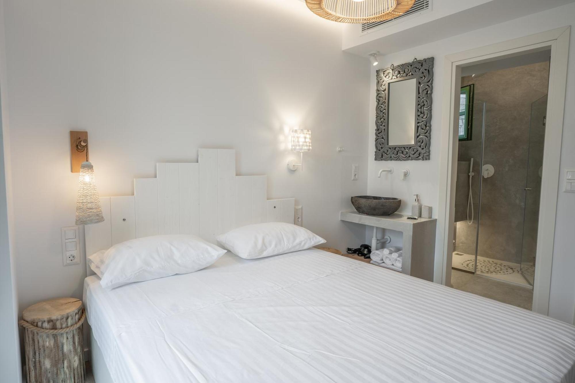 Olvio Suites Kardhamili Bagian luar foto