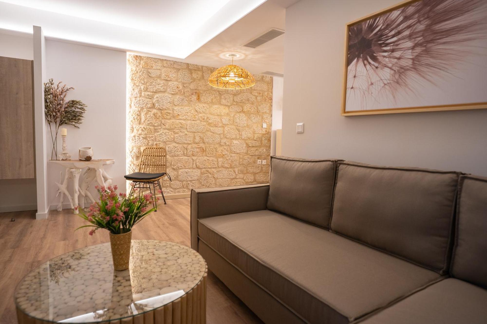 Olvio Suites Kardhamili Bagian luar foto